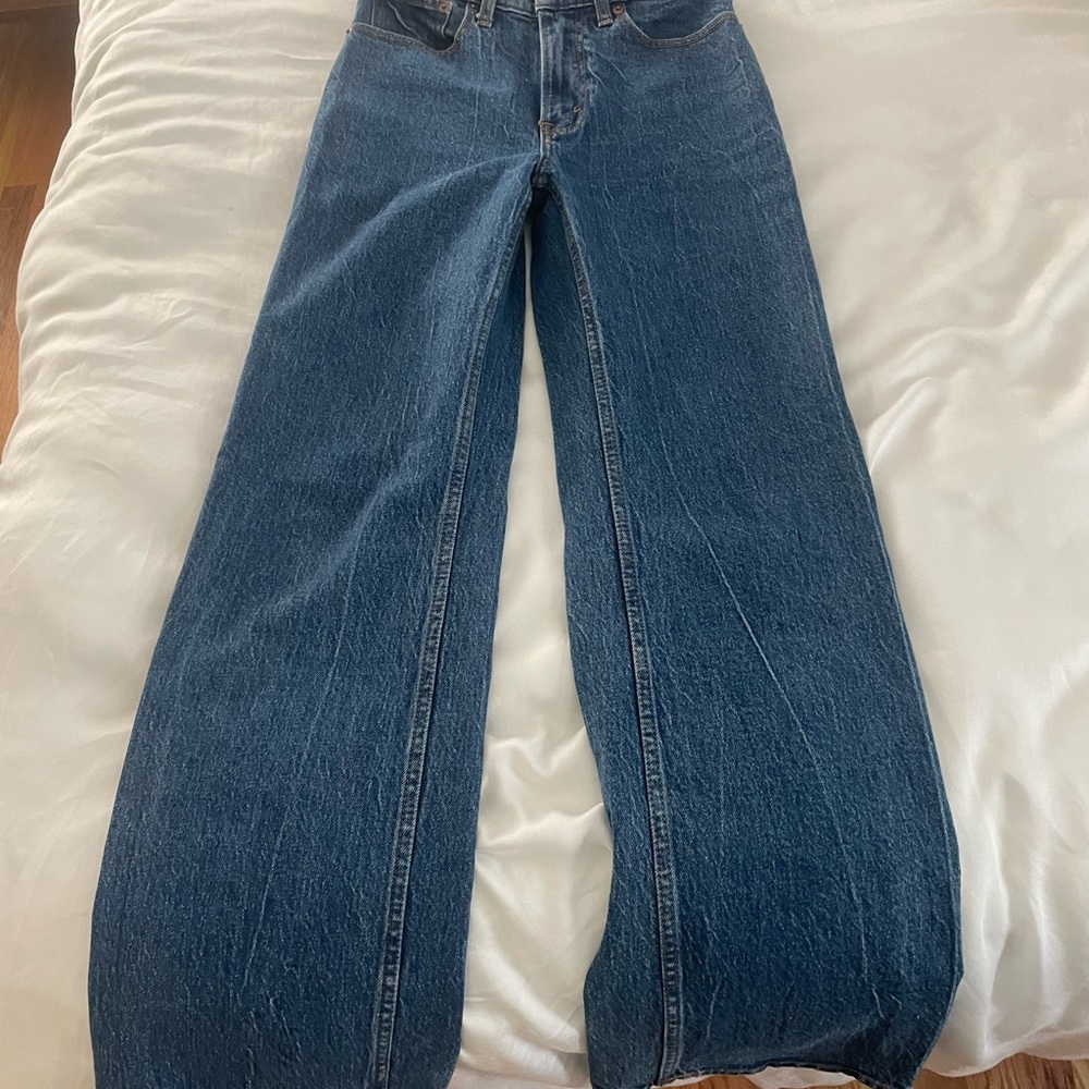 Abercrombie & Fitch High Rise 90s Relaxed Jean